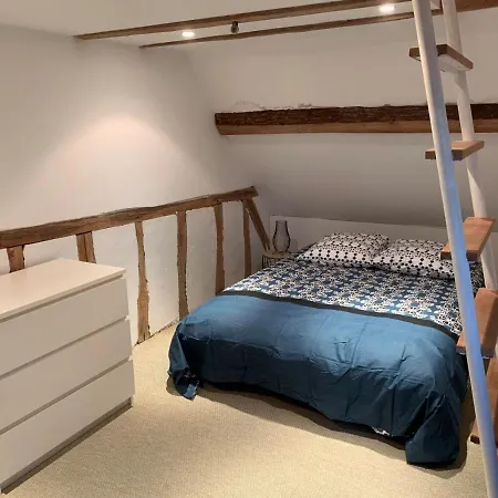 Grange Rousselin לינה וארוחת בוקר 3*